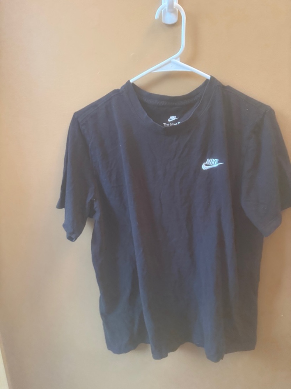 Men's Size M Nike Black Short-Sleeve Tee with White Swoosh
